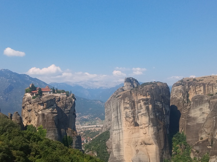 METEORA: UN SUGGESTIVO SCENARIO IN GRECIA