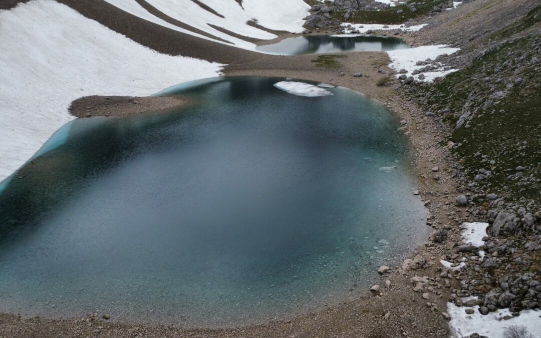 UN FAVOLOSO TREKKING AL LAGO DI PILATO