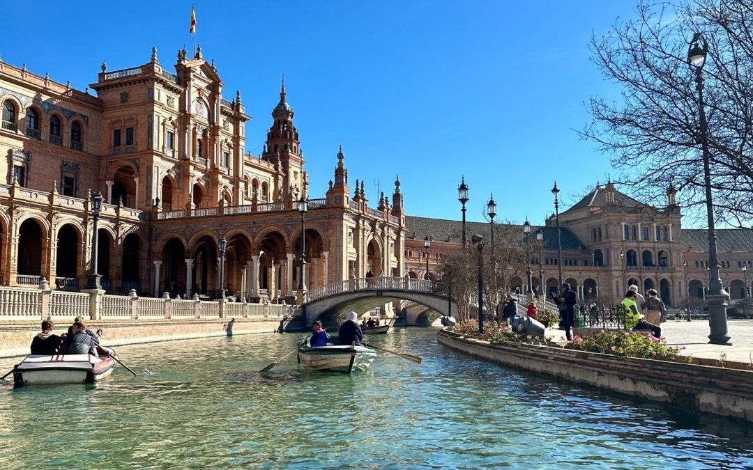 SCOPRI 6 DESTINAZIONI PERFETTE PER I TUOI WEEKEND DI PRIMAVERA: VAL D’ORCIA, LAGO DI GARDA, BORGHI UMBRI, SICILIA, ANDALUSIA E MALTA