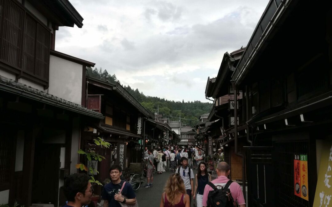 TAKAYAMA: LA PERLA NASCOSTA DELLE MONTAGNE GIAPPONESI