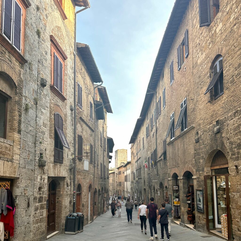 corso di San Gimignano via San Matteo