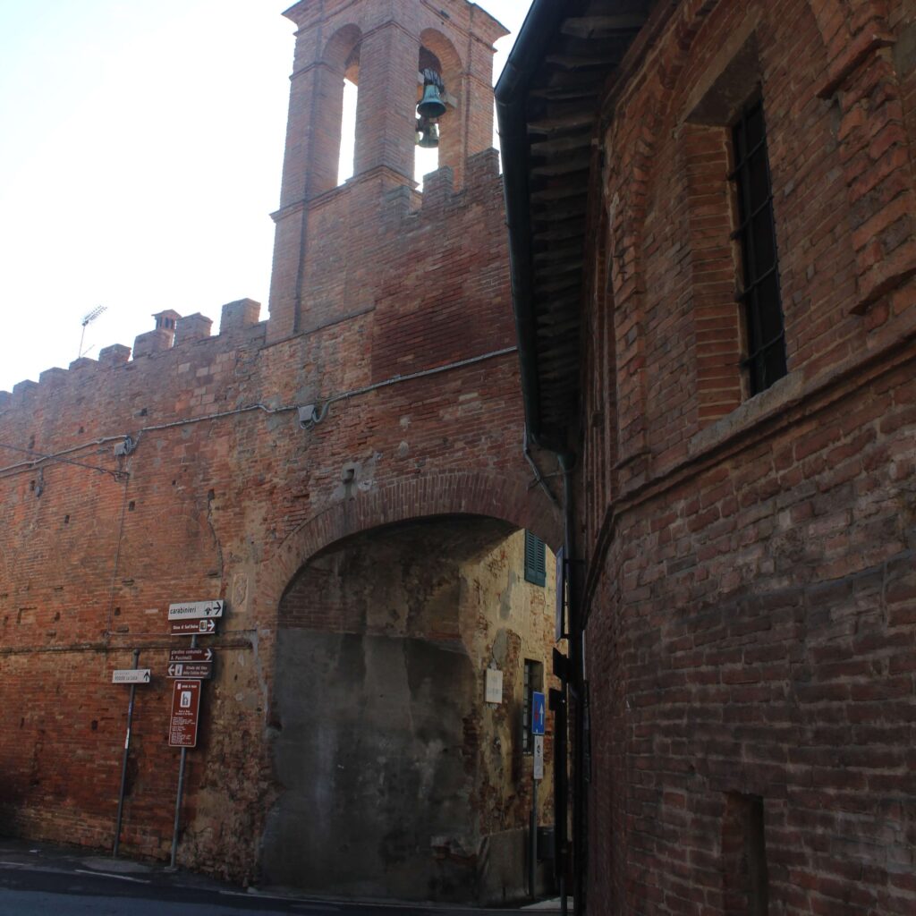 Porta fiorentina di Palia